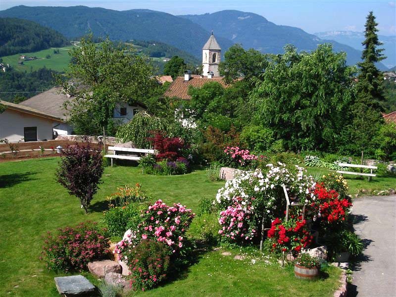 Farm Holiday In South Tyrol Am Moarhof In Vols Am Schlern